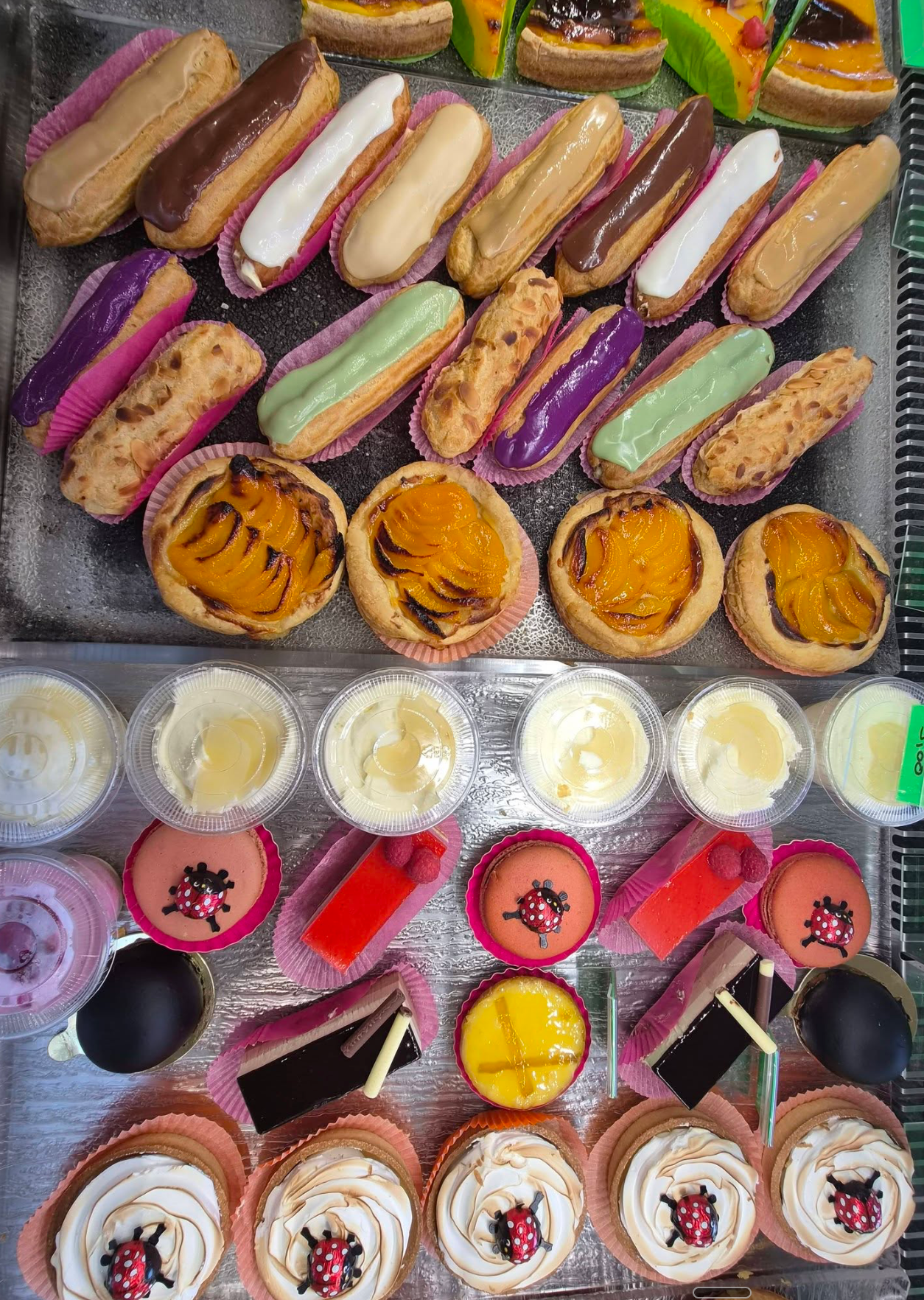 Viennoiseries fraîchement sorties du four